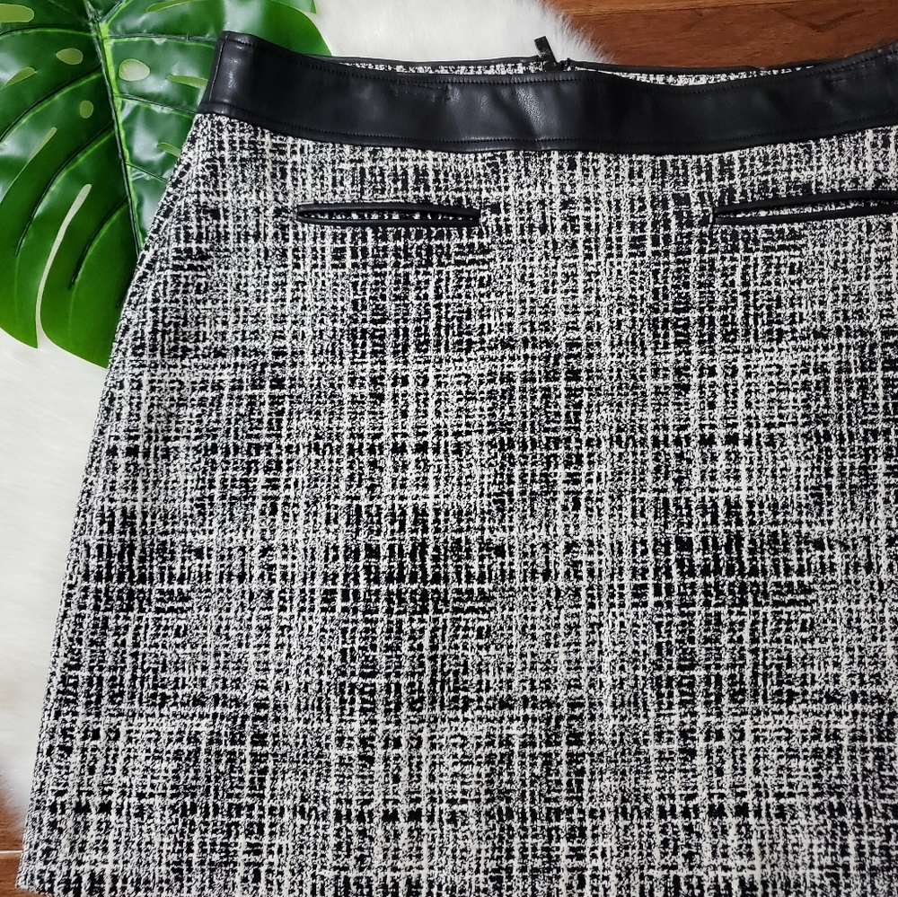 Karl Lagerfeld Knit Skirt Size 10
